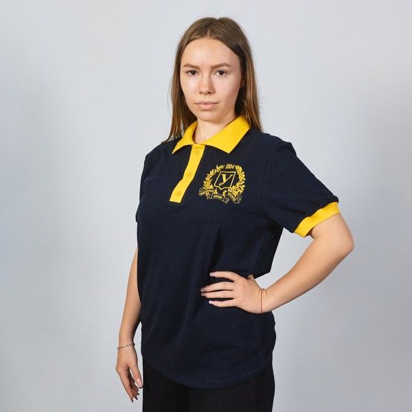 Polo with an embroidered emblem of the University