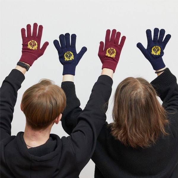 Gloves with the coat of arms of the university